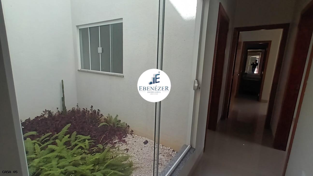 Casa para alugar com 5 quartos, 180m² - Foto 4
