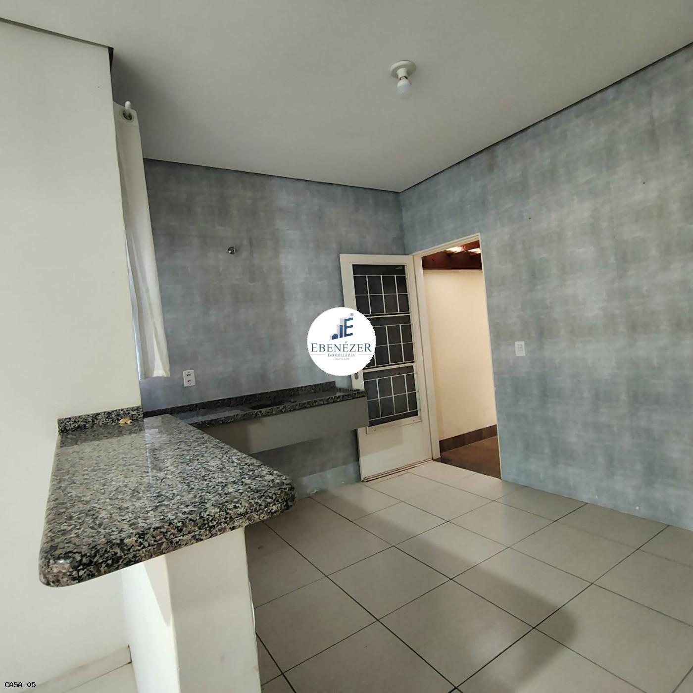 Casa para alugar com 3 quartos, 180m² - Foto 14